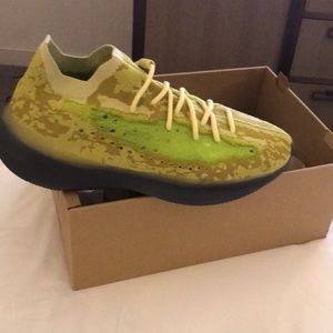 Size 13 adidas yeezy 380